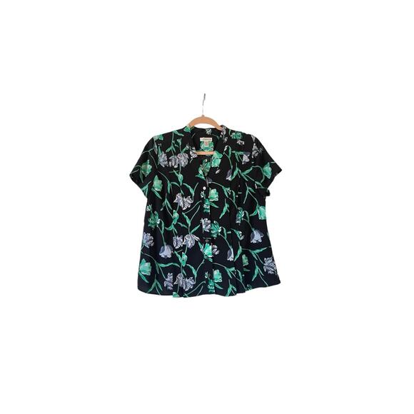 croft & barrow Tops - Vintage by CROFT & BARROW Black Floral Petite Large